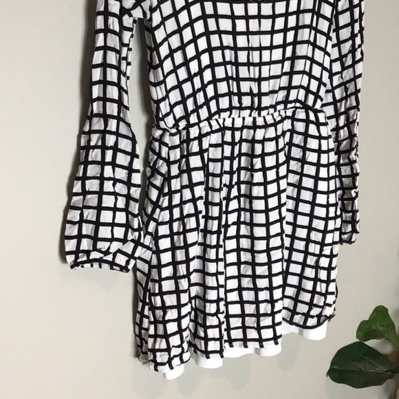 Abercrombie and Fitch > Quarter Sleeve Dress Extra Small - Picture 2 of 7